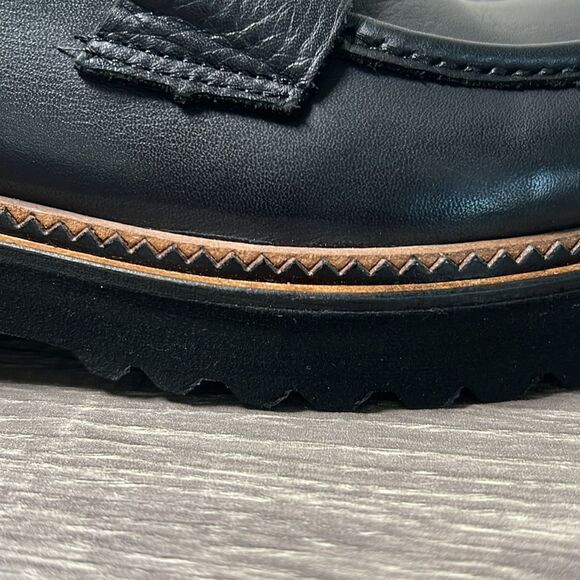 Bueno Women's Annie Leather Loafer (Black) - Picture 3 of 8